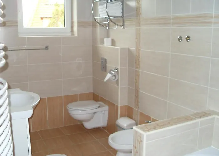 住宿加早餐酒店 Kek Oeboel Panzio *