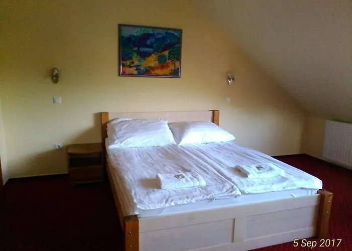 Panzió Kek Oeboel Panzio Balatonfůzfő